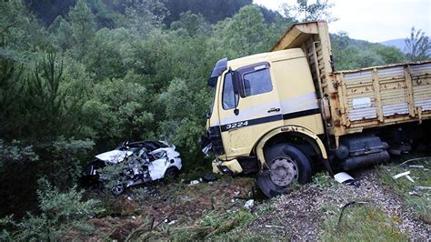 Kastamonu da cip ile kamyon çarpıştı 2 kişi öldü Habervakti son