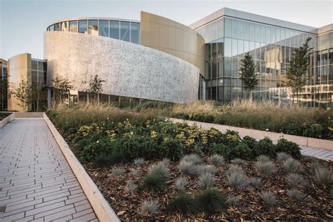 Royal Alberta Museum / DIALOG | ArchDaily