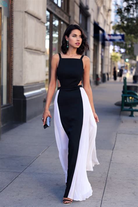 15 Super Charming Pleated Dresses And Skirts FlawlessEnd