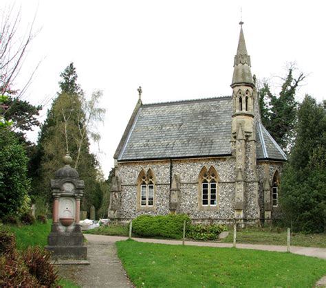 Earlham Road Cemetery © Evelyn Simak Cc By Sa 2 0 Geograph Britain