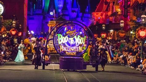 Mickey S Not So Scary Halloween Party Boo To You Parade