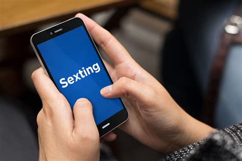 8 Peligros Del Sexting Que Debes Tomar En Cuenta Porn Sex Picture