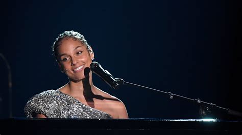 Alicia Keys Wallpaper Piano