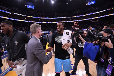 Former Arizona Star Andre Iguodala Retires From Nba After 19 Seasons Arizona Desert Swarm