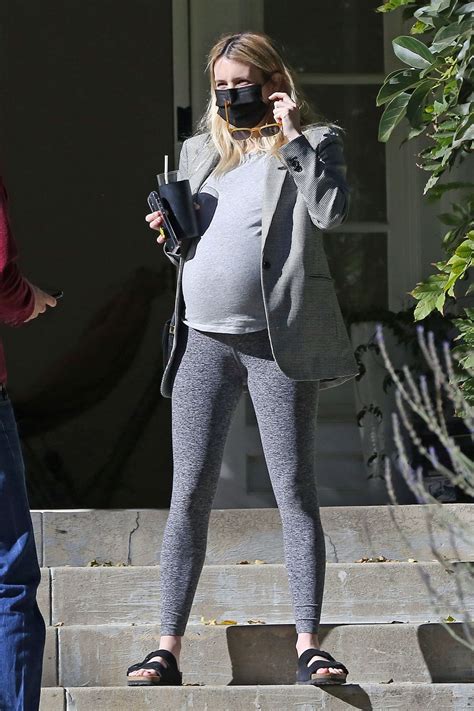 Pregnant Emma Roberts Out In Los Angeles 12 01 2020 Hawtcelebs