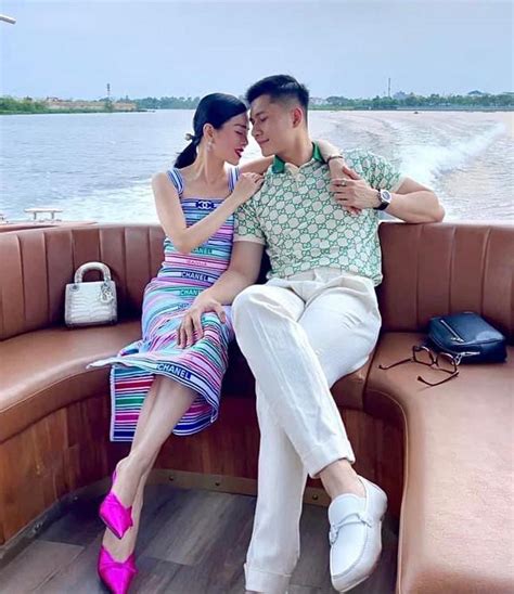 Lệ Quyên tung ảnh diện bikini bé xíu fan thốt lên Nữ hoàng nội y mới của showbiz