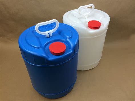 5 Gallon Plastic Drums For Janitorial And Cleaning Supplies Yankee