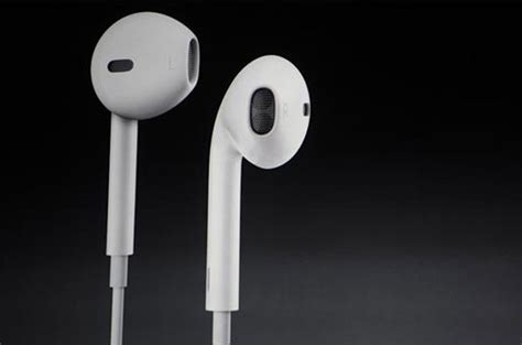 Apple Announces New Earpods Headphones