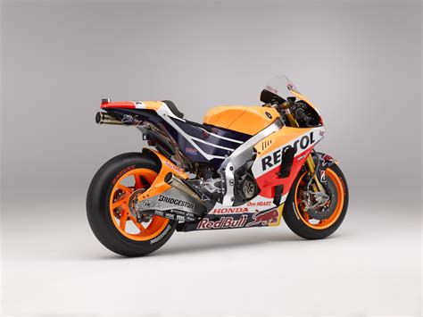 Marquez' and Pedrosa's 2015 Honda RC213V MotoGP Bike Picture Bonanza ...