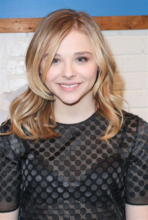🔥 [50+] Chloe Grace Moretz Gun Wallpapers | WallpaperSafari