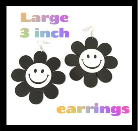 Smiley face Earrings Smiley daisy Groovy earrings Hippie Costume ...