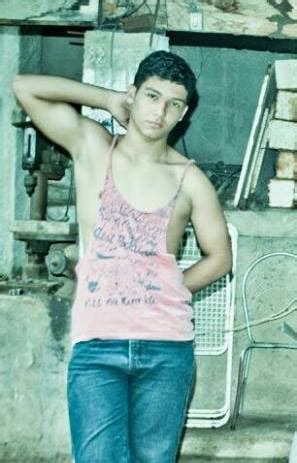 Puberdade GAY Suvacos E Axilas De Machos Parte