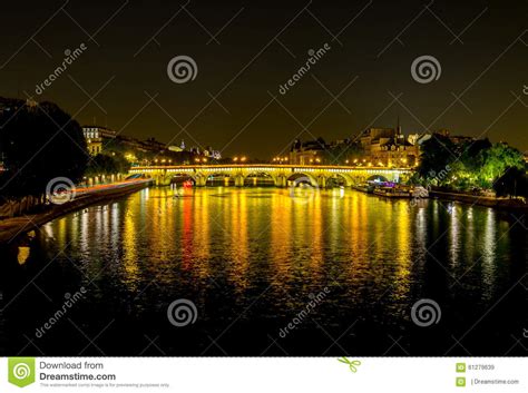 Pont Neuf at night stock image. Image of streetlight - 61279639