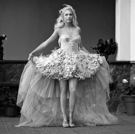 Belle Femme De Luxe Blonde Photo Stock Image Du Attrayant