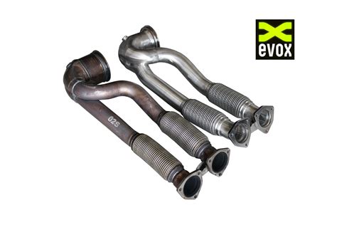 BULL X Downpipe For Audi RS3 8V