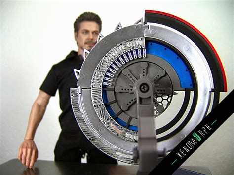 Hot Toys Tony Stark Arc Reactor Creation Set Iron Man 2 1 6 MMS273 Video And Photo Review