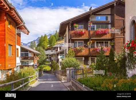 Houses in Zermatt alpine village, Switzerland Stock Photo - Alamy