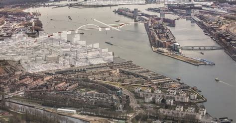 Amsterdam Krijgt Een Brug Over Het IJ Waar Al 200 Jaar Discussie Over