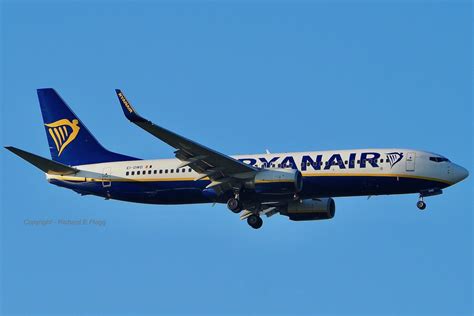 EI DWD Boeing 737 8AS At Stansted Ryanair Richard E Flagg Flickr