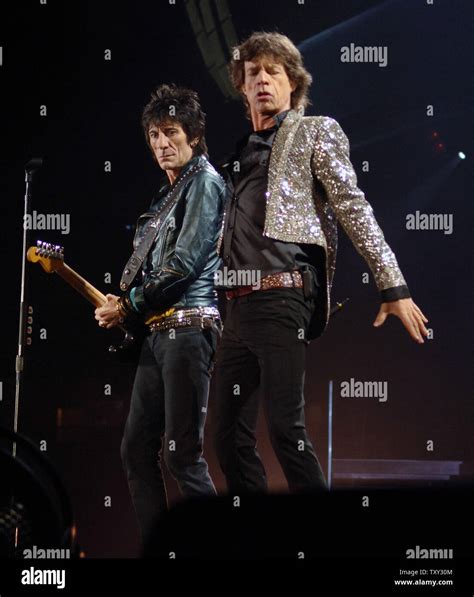 Mick Jagger R Lead Singer For The Quintesential Rock Band The