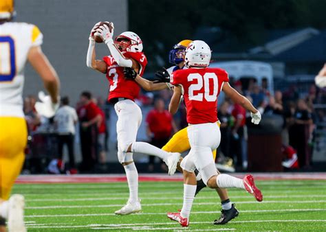 Marion Local vs Wapakoneta football Photo Album | The Daily Standard