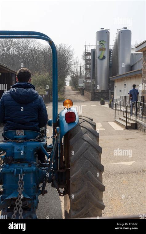 Tractor farm tour of the Orchards at Healeys Cyder Farm Stock Photo - Alamy