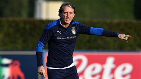 Mancini Macht Als Italienischer Teamchef Weiter Sport At