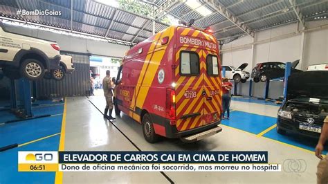 Mec Nico Morre Esmagado Ap S Ser Atingido Por Carro Que Caiu De