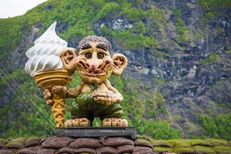 Tips for Trollstigen: Norway's Troll Path - Travel Caffeine