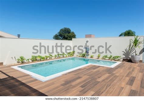 L Shaped Pool Design Modern Residence Stock Photo 2147538807 | Shutterstock