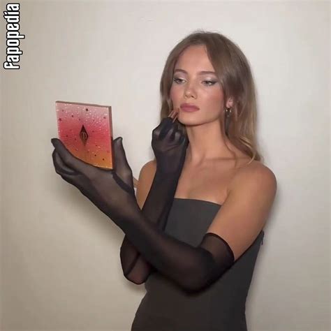 Freya Allan Nude Leaks Photo 4027170 Fapopedia