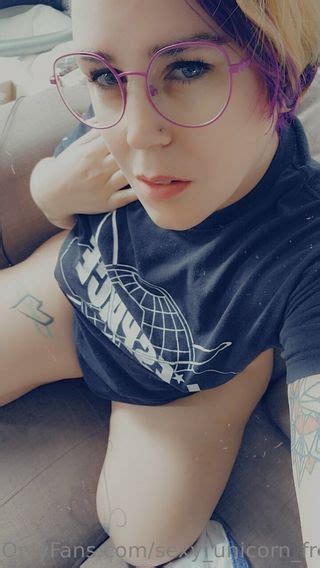 Sexy Unicorn Free Nude OnlyFans NudoStar TV