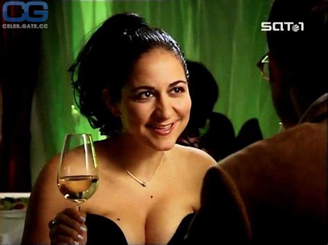 Shirin Soraya Nude Pictures Onlyfans Leaks Playboy Photos Sex Scene Uncensored