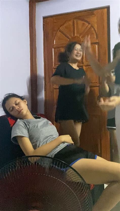 Pin By Royfi Sitohang On Simpan Cepat Boyfriend Pictures Cute Korean Bollywood Actress Hot