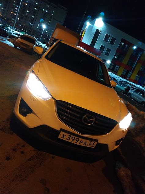 Замена ламп ближнего света — Mazda CX-5 (1G), 2 л, 2016 года ...