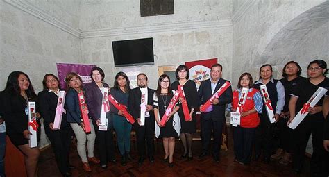 Inppares Entrega Rosas En Se Al De Rechazo A La Violencia Edicion