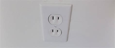 Outlet With One Sideways Prong