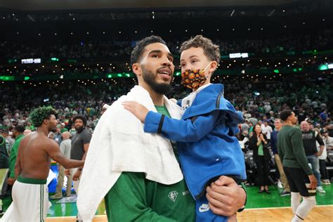 Video Of Jayson Tatum Blocking Son's Shot Is Going Viral - The Spun