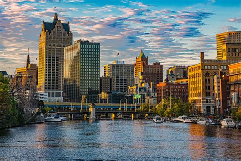 Milwaukee River Skyline Robert Gould Flickr