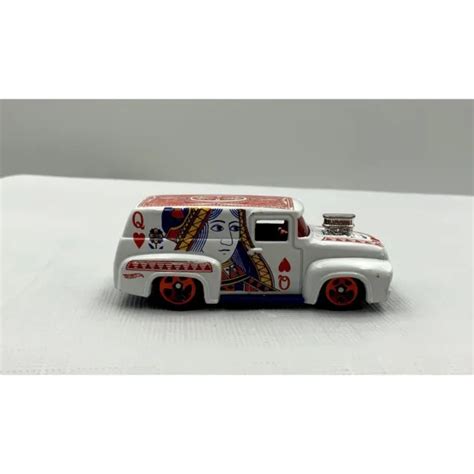 HOT WHEELS HW Art Cars 56 Ford F 100 camion à douleur blanc moulé sous pression EUR 8 72