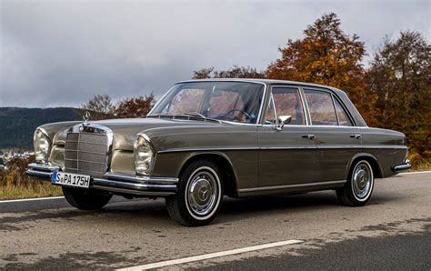 Mercedes-Benz 250 - Infos, Preise, Alternativen - AutoScout24