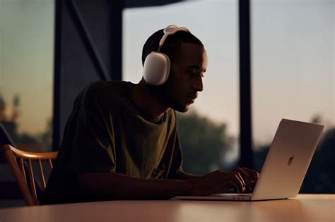 Обзор AirPods Max, Старт продаж, характеристики и цена Аирподс Макс в ...