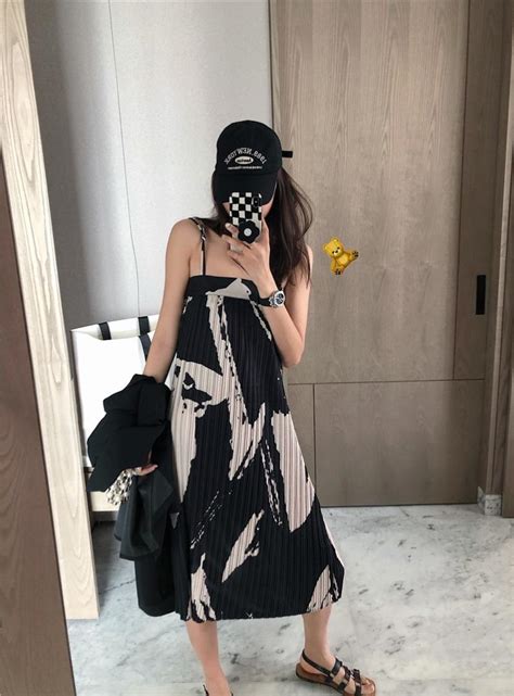 Pita Nude Tones Pleat Dress Women S Fashion Dresses Sets Dresses On Carousell