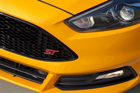 Ford Focus St Build A 2012 Facelift In 2015