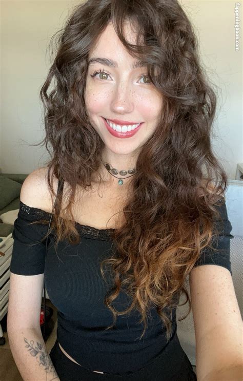 Breebunn Bunnbree Nude The Fappening Photo FappeningBook