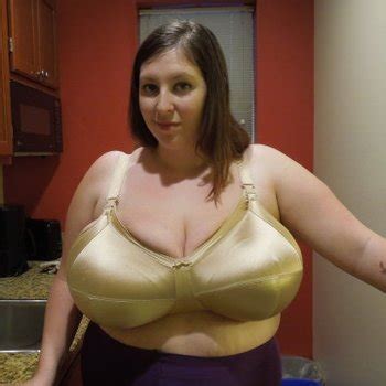 Mara Jane Babe Page Watch This Adult Model On FreeOnes