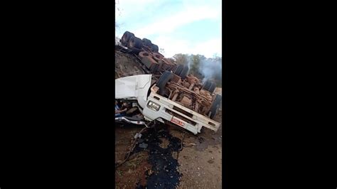 Carreta Tomba Na Serra De S O Vicente E Caminhoneiro Resgatado Das