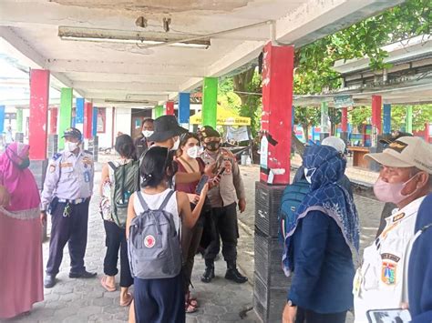 Tiba Kep Seribu Selatan Wajibkan 594 Wisatawan Terapkan ProKes Dan Scan