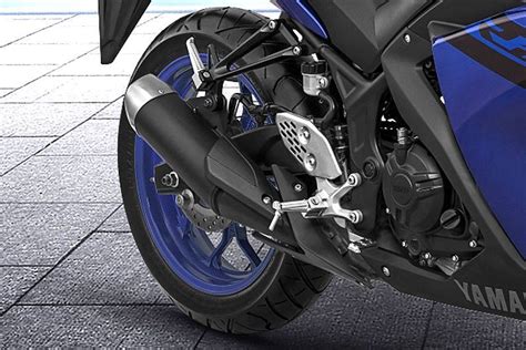 Dihentikan Yamaha R Standard Fitur Dan Spesifikasi Oto