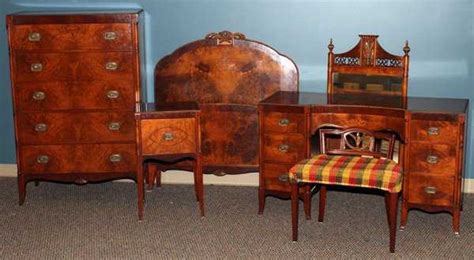 Berkey And Gay Hepplewhite Mahogany Bedroom Set